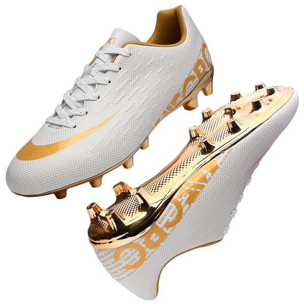 Gold bottom men's soccer shoes